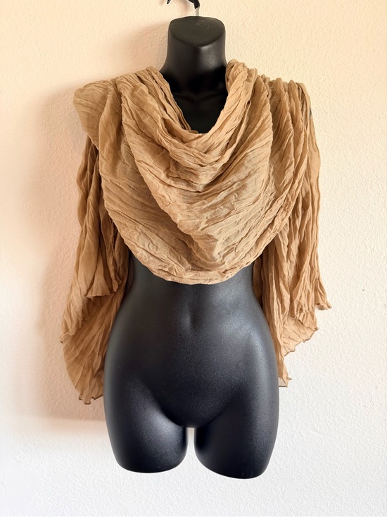 No Label Accessories - Earthy Neutral Tan Crinkle Pleated Scarf ✨